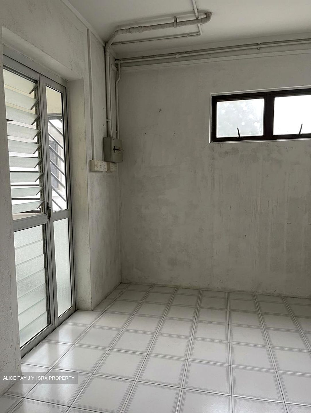 Blk 323 Jurong East Street 31 (Jurong East), HDB Executive #596494231